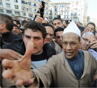 Algérie : les dirigeants de l'ancien FIS appellent au boycott des élections 