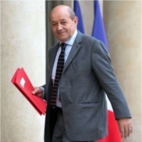 Le ministre français de la Défense au Mali pour encourager ses troupes 